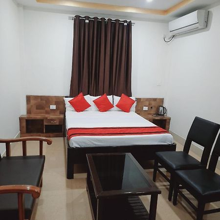 Hotel Knight Inn Airport 구와하티 외부 사진