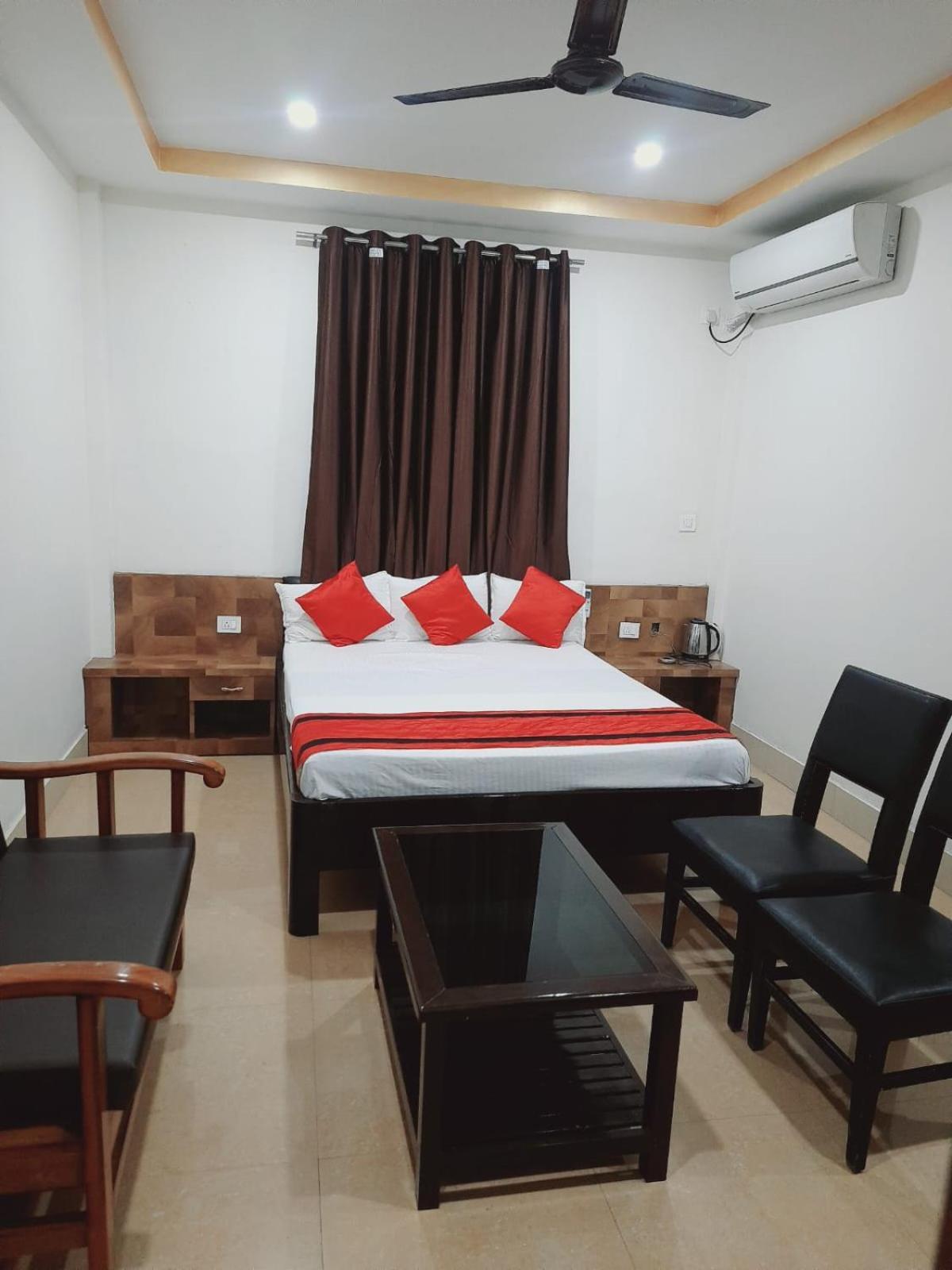 Hotel Knight Inn Airport 구와하티 외부 사진